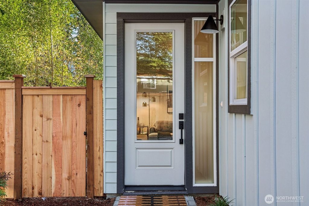 Photo of 13748 Stone Avenue N, Seattle, WA 98133 (MLS # 2477637)