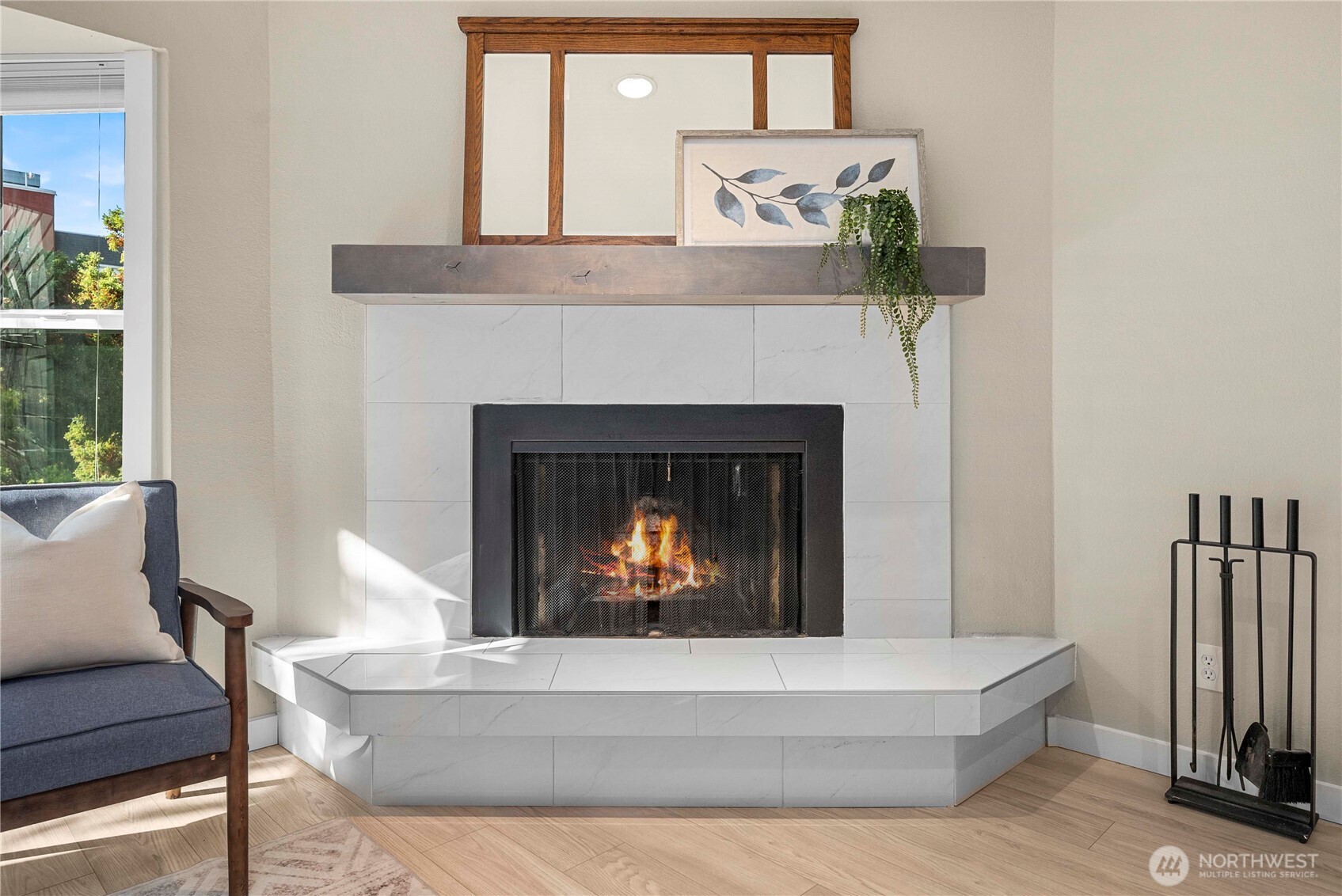 210 Boylston Avenue E 204