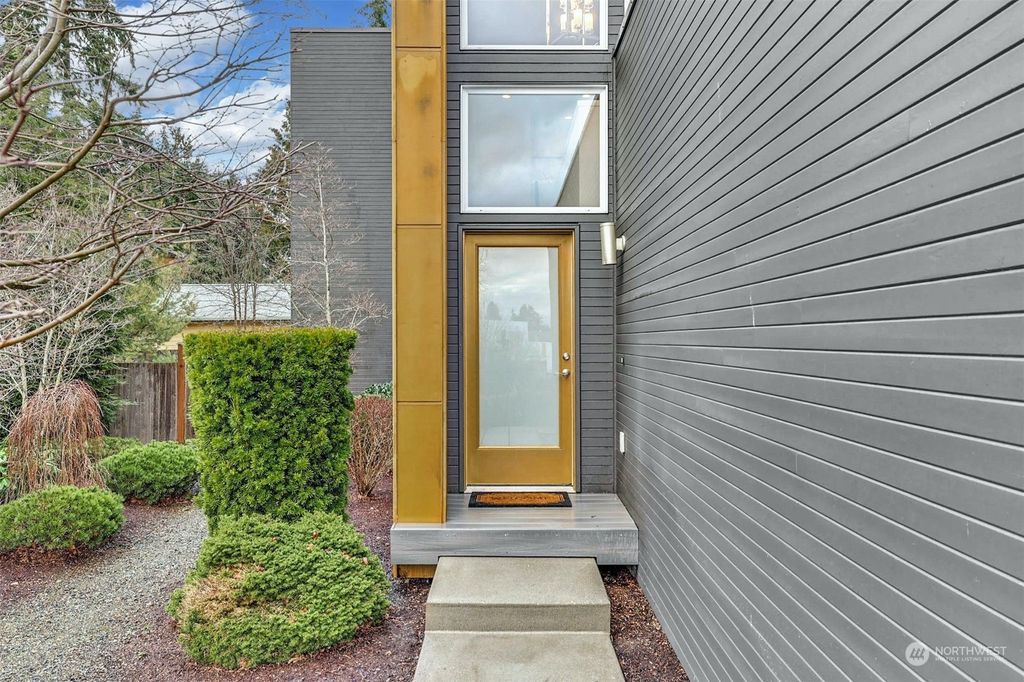 Photo of 1240 NE 117th Street, Seattle, WA 98125 (MLS # 2027224)