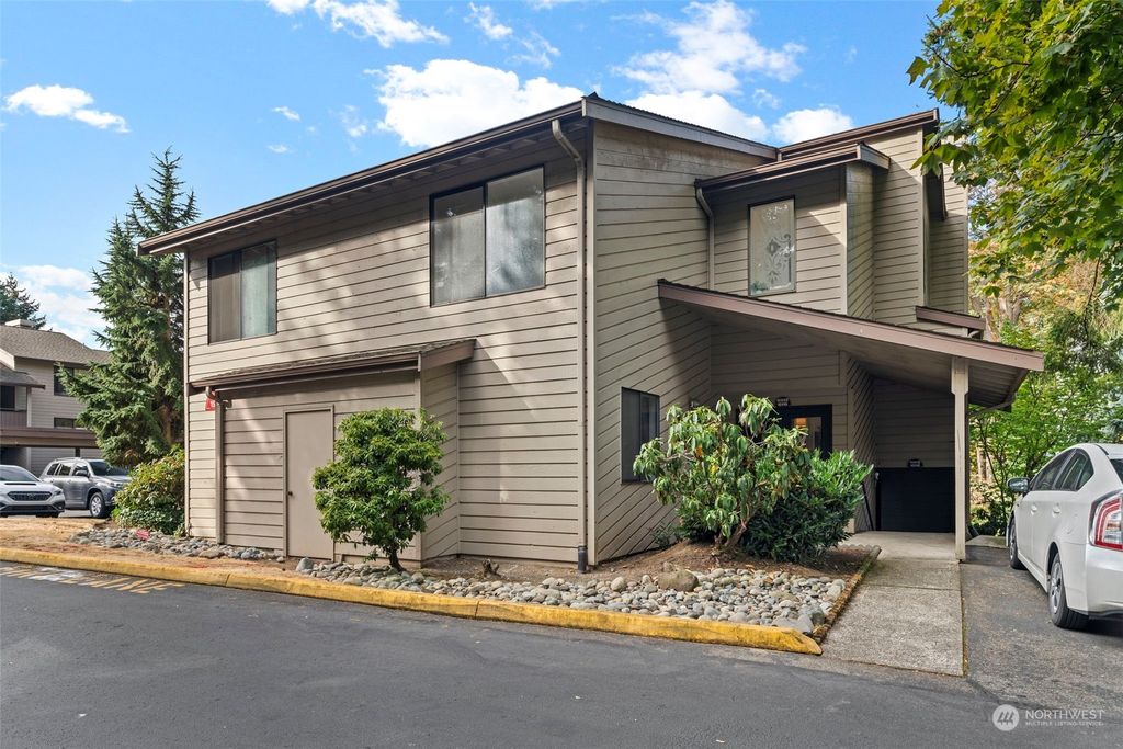 Photo of 15119 Sunwood Boulevard #HH22, Tukwila, WA 98188 (MLS # 2002379)