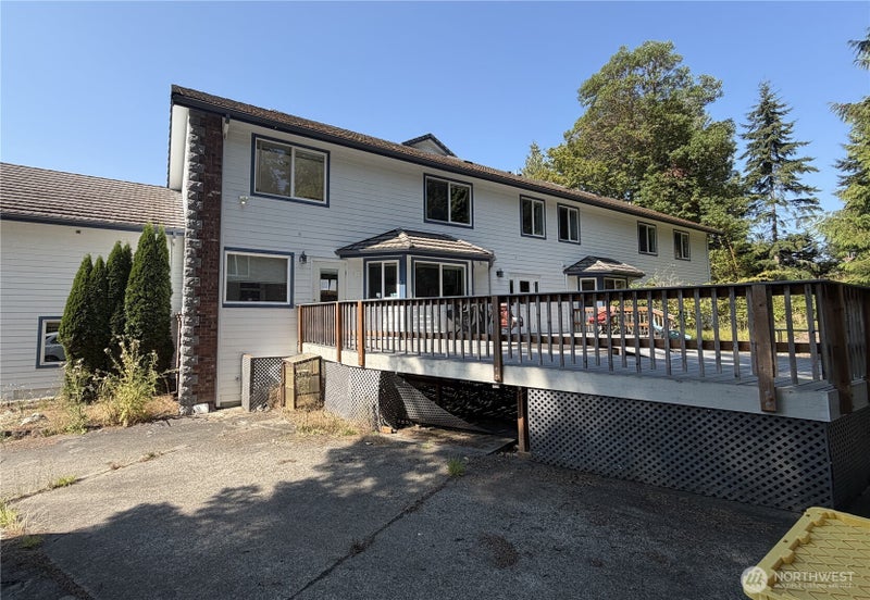 811 FOX HOLLOW Road