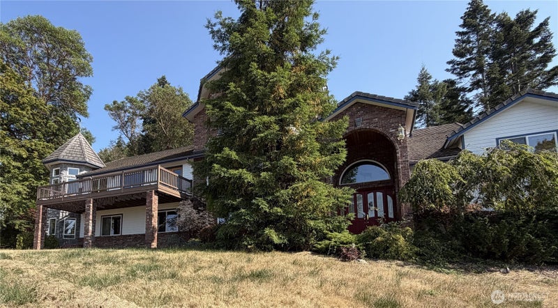 811 FOX HOLLOW Road