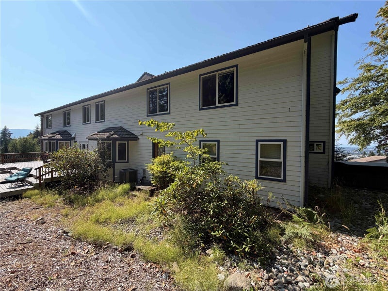 811 FOX HOLLOW Road