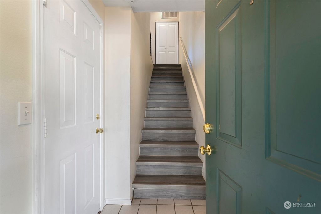 Photo of 23215 60th Place S #5-5, Kent, WA 98032 (MLS # 2326679)