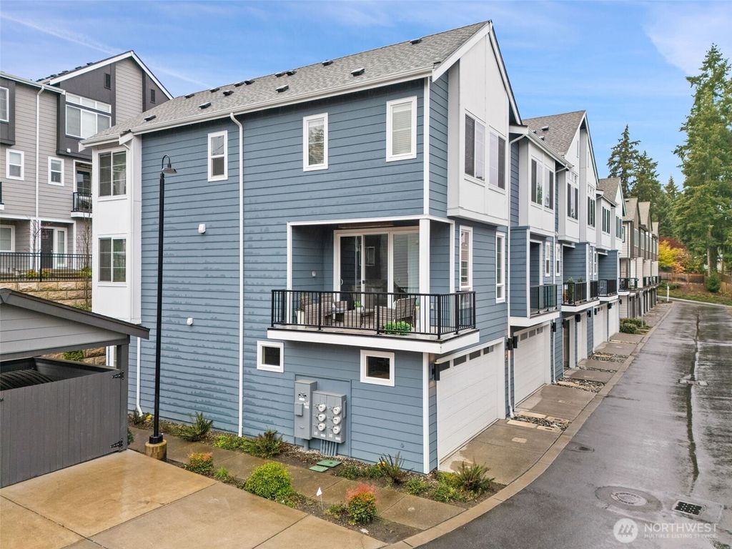 Photo of 18829 67th Drive NE #6, Kenmore, WA 98028 (MLS # 2530345)
