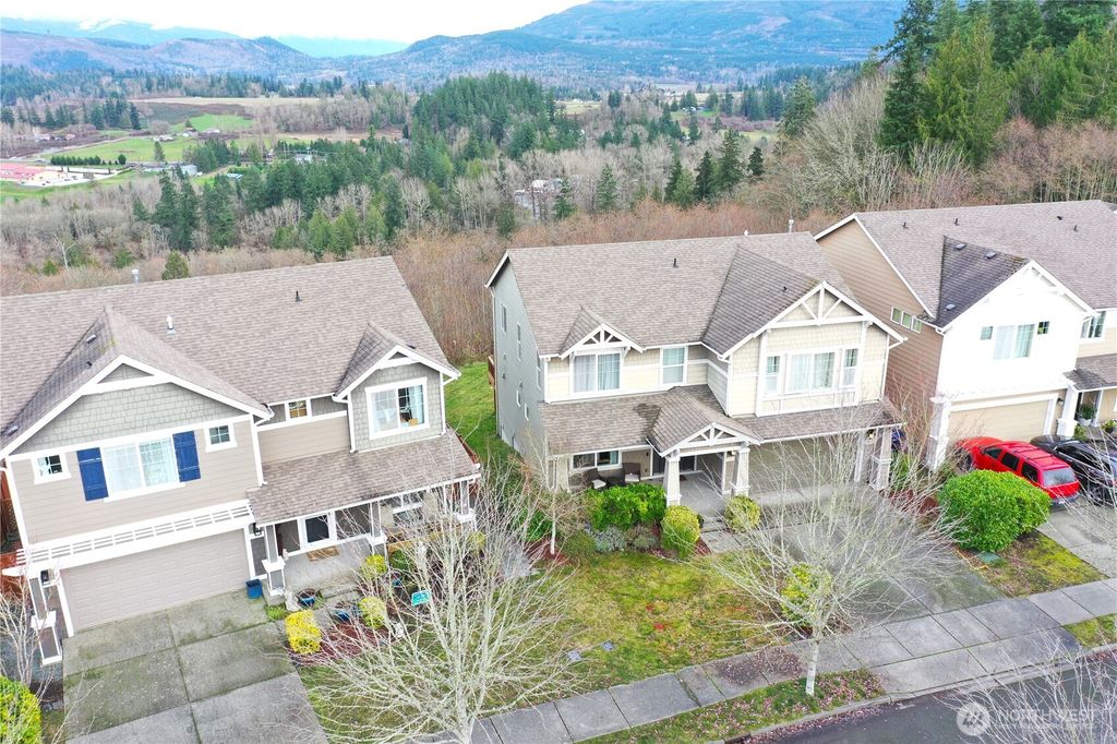 Photo of 722 Panorama Ridge, Mount Vernon, WA 98273 (MLS # 2463307)