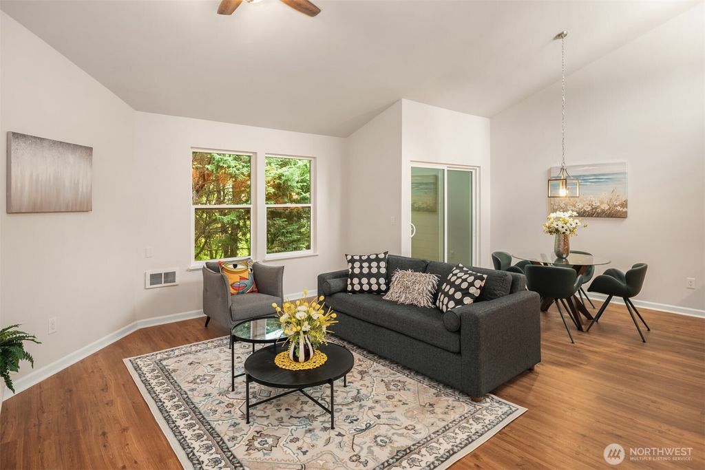 Photo of 14615 NE 40th Street #J-2, Bellevue, WA 98007 (MLS # 2385303)