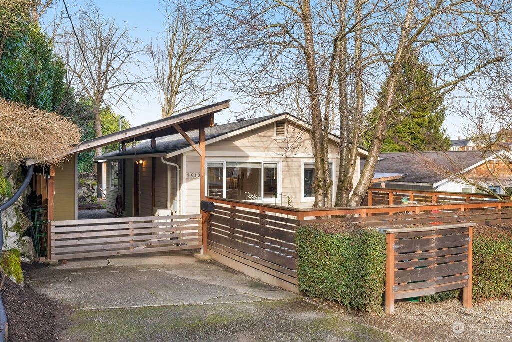 Photo of 3912 S Findlay Street, Seattle, WA 98118 (MLS # 2194878)