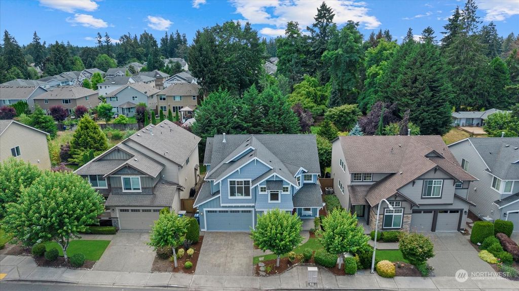 Photo of 4725 NE 2nd Place, Renton, WA 98059 (MLS # 2272861)