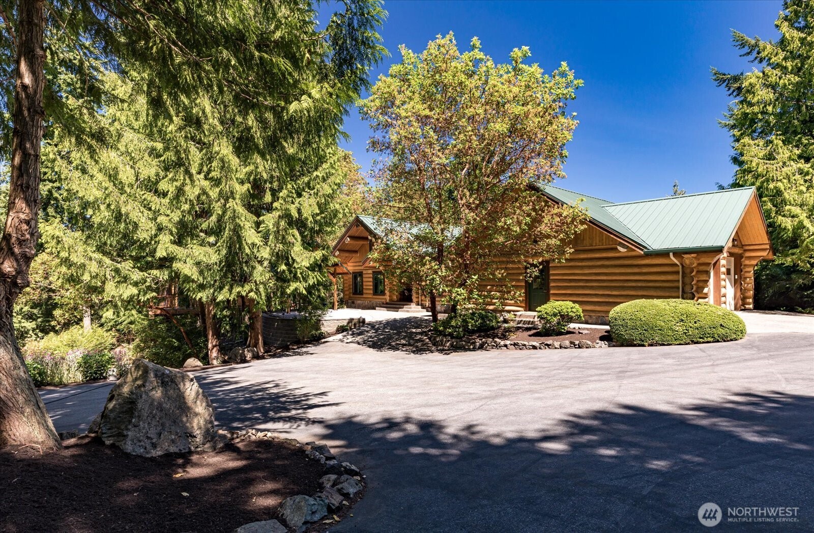 11724 Hummingbird Lane