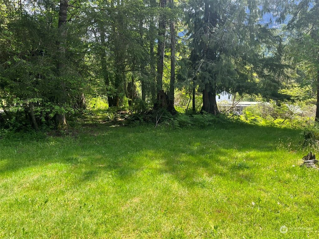 Photo of 7140 N Fork Road SE, Snoqualmie, WA 98065 (MLS # 2248707)