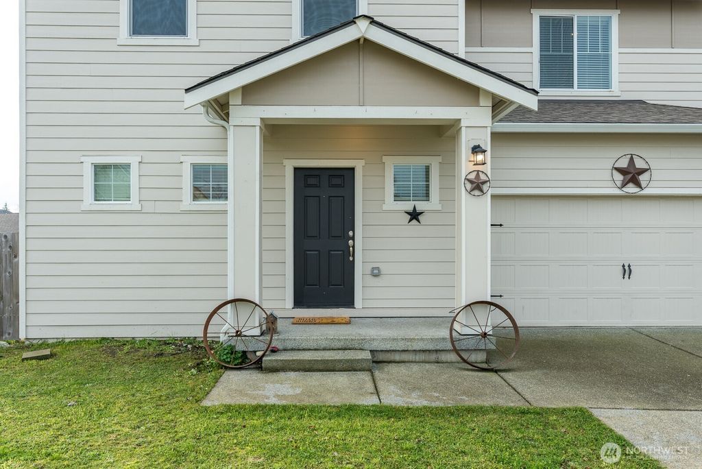 Photo of 28412 77th Dr NW Dr, Stanwood, WA 98292 (MLS # 2464767)