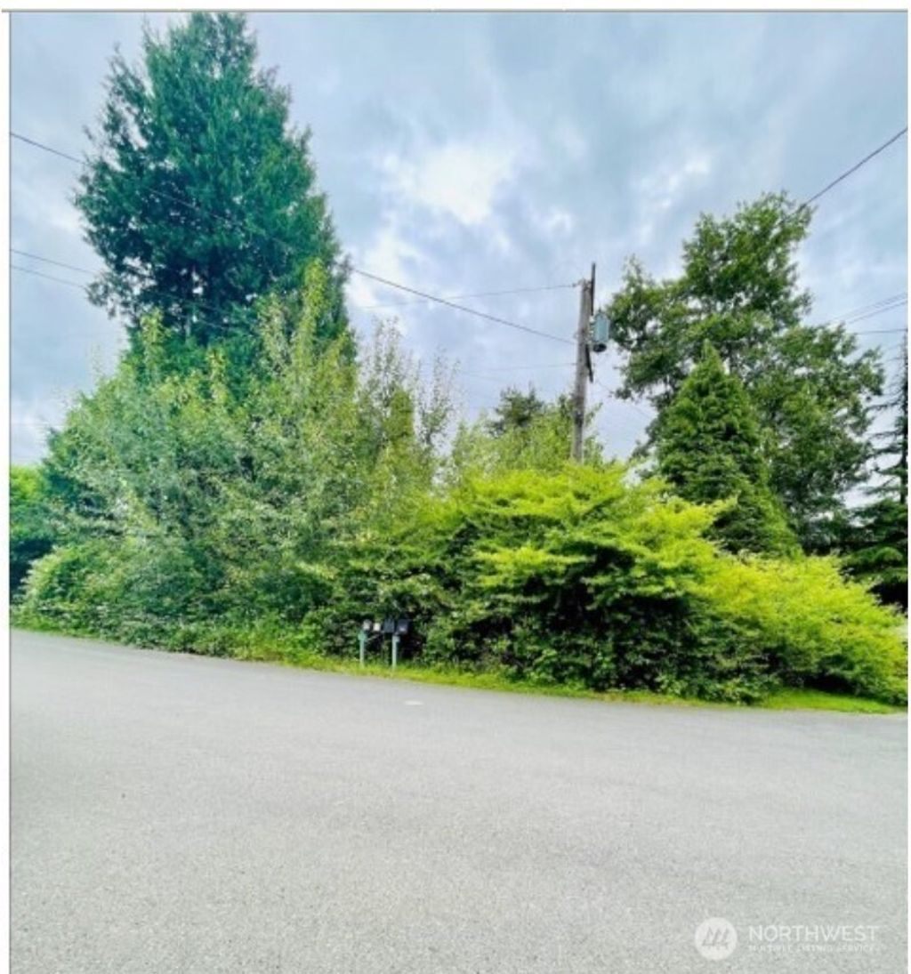 Photo of 21031 33rd Place W, Lynnwood, WA 98036 (MLS # 2415637)