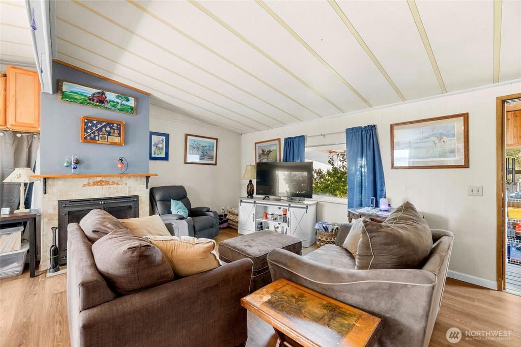 Photo of 2306 Grant Place, Anacortes, WA 98221 (MLS # 2567134)