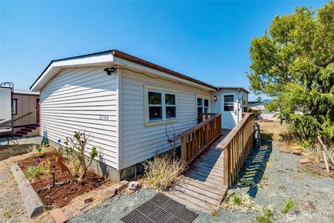Photo of 2306 Grant Place, Anacortes, WA 98221 (MLS # 2567134)
