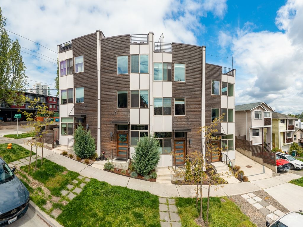 Photo of 2852 SW Nevada Street, Seattle, WA 98126 (MLS # 2133044)