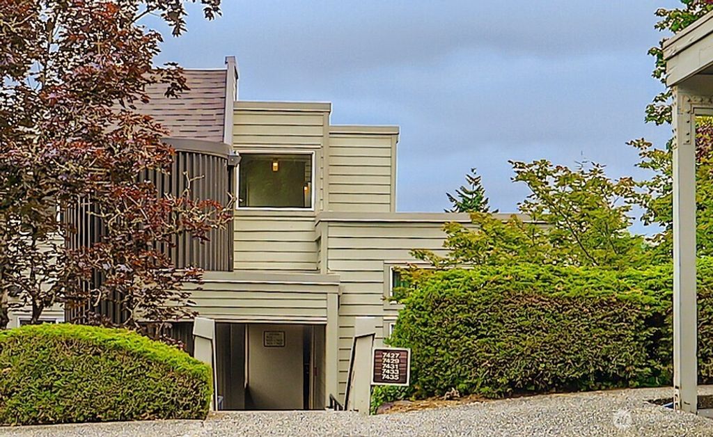 Photo of 7435 Old Redmond Rd Rd #325, Redmond, WA 98052 (MLS # 2404399)