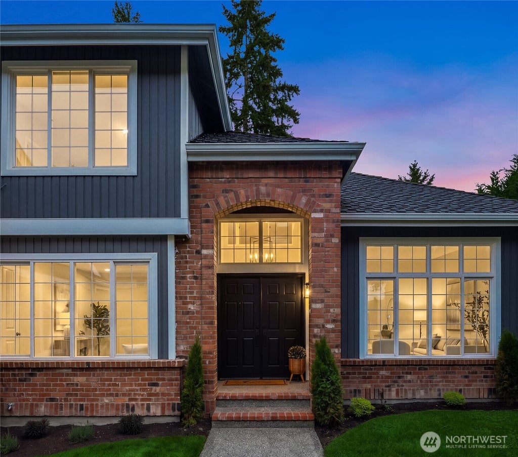 Photo of 2322 179th Court NE, Redmond, WA 98052 (MLS # 2592209)