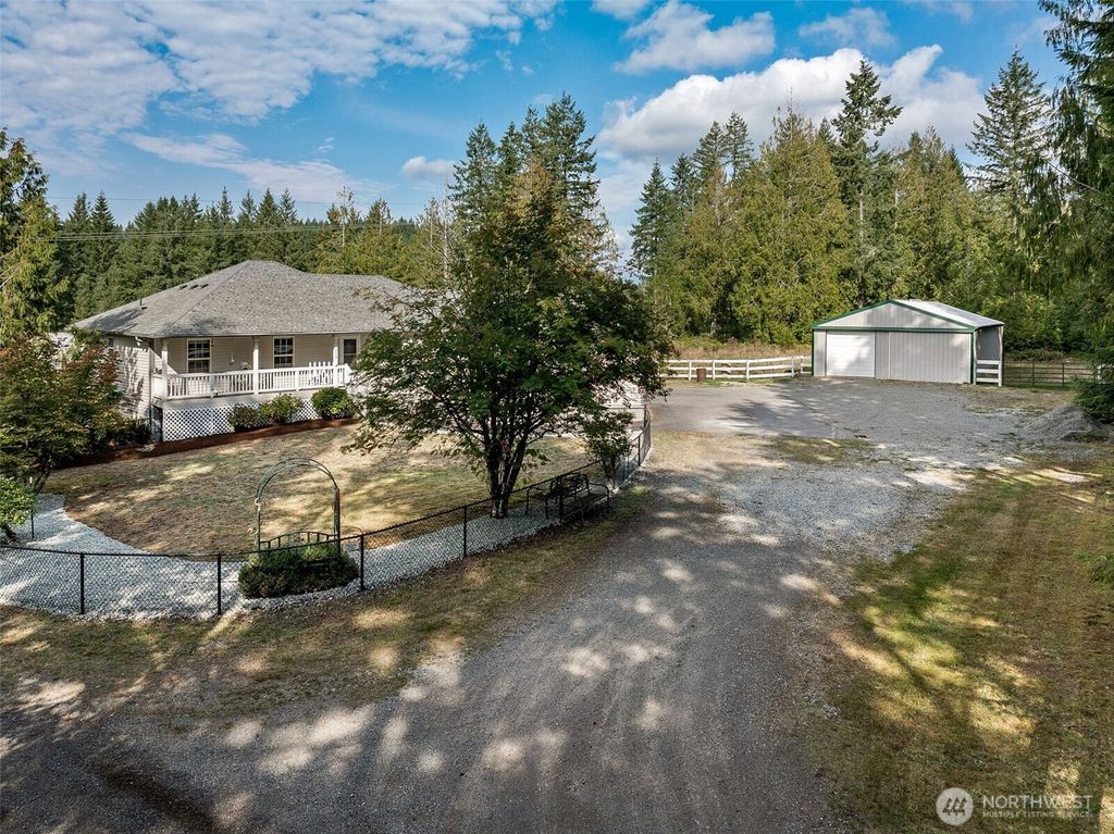 Photo of 31004 SE 268th Street, Ravensdale, WA 98051 (MLS # 2432178)