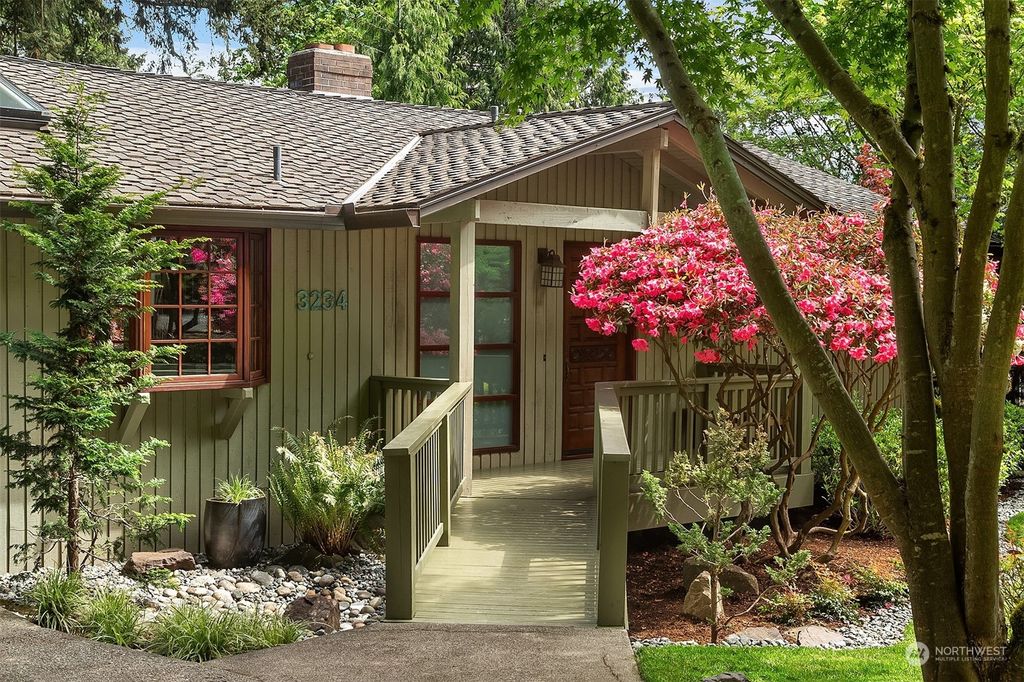 Photo of 3234 164th Place SE, Bellevue, WA 98008 (MLS # 2232860)