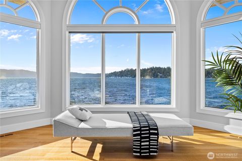 2819 E Lake Sammamish Parkway NE Sammamish WA 98074