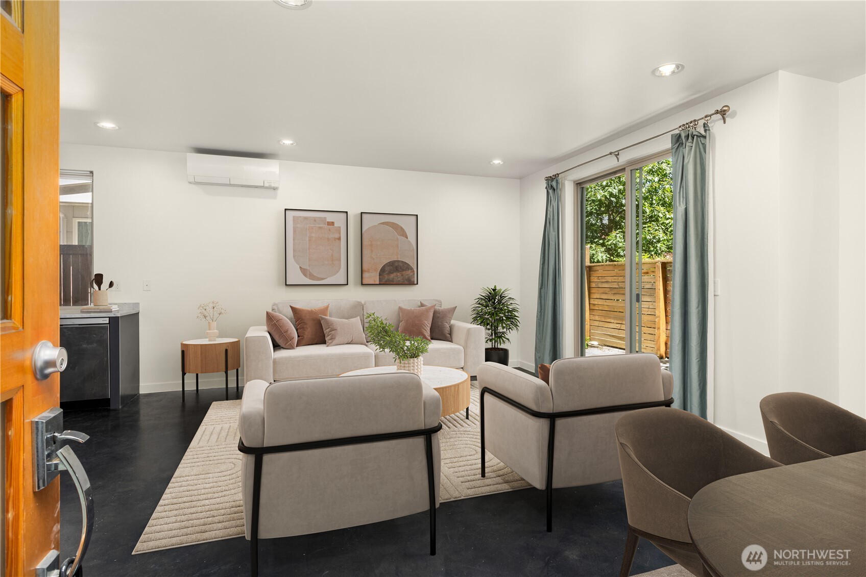 933 16th Avene