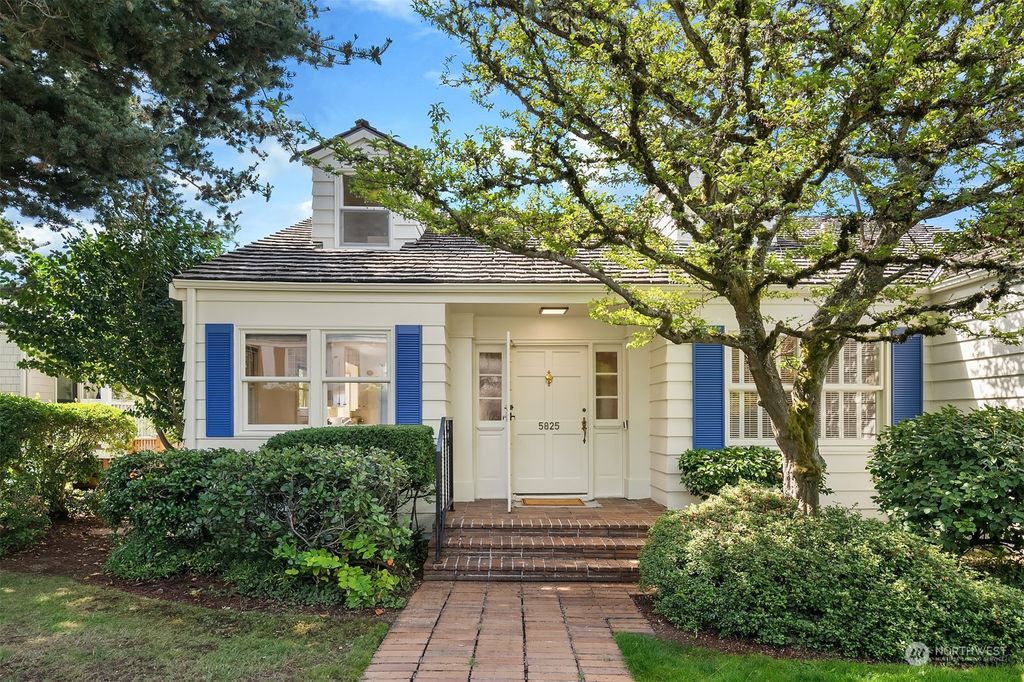 Photo of 5825 Vassar Avenue NE, Seattle, WA 98105 (MLS # 2140548)