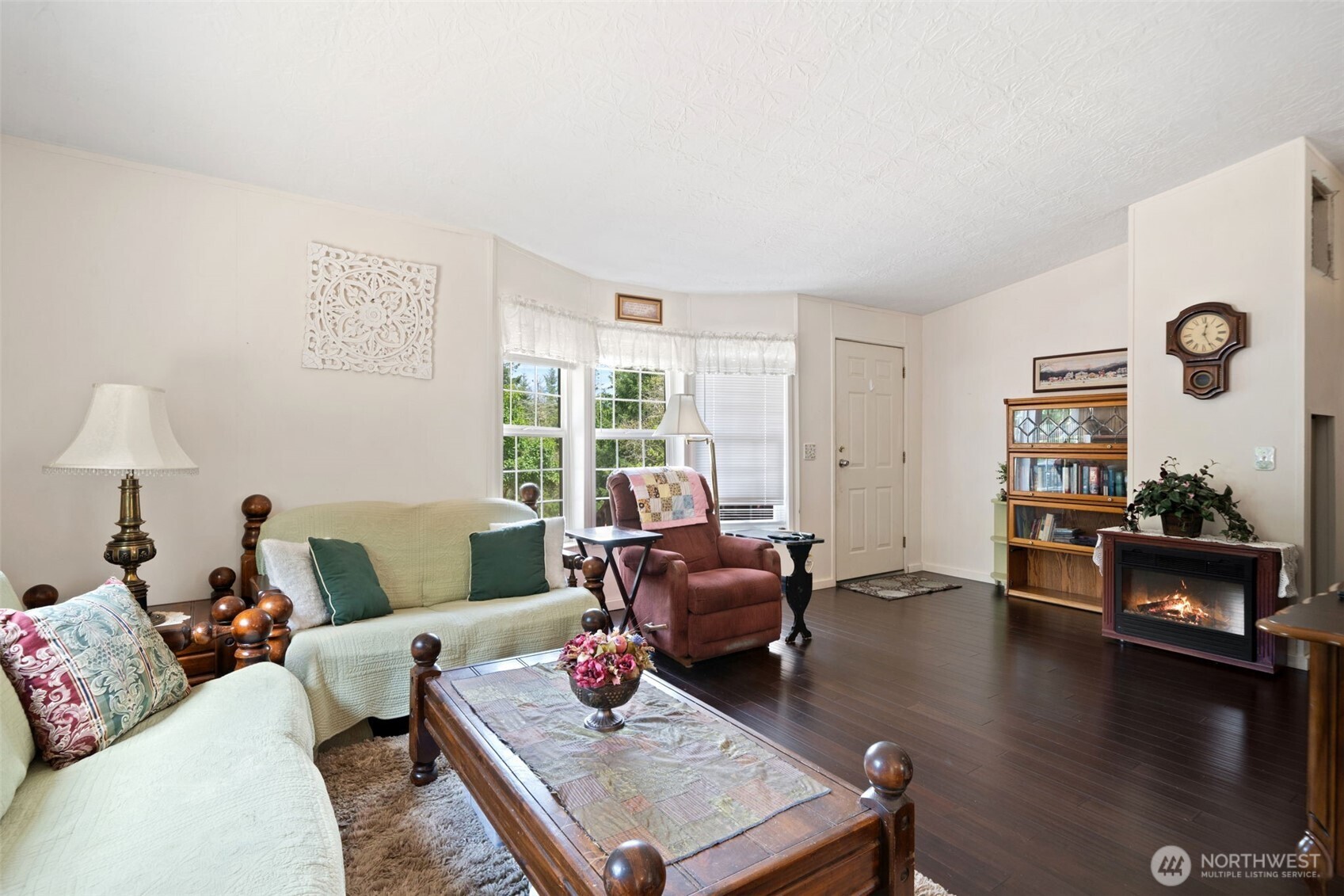 60 E Crimson Peak Road