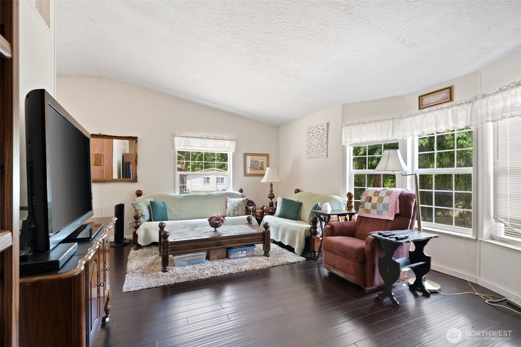 60 E Crimson Peak Road