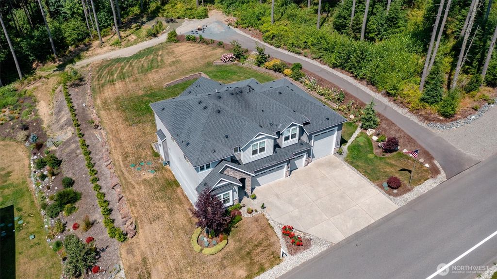 Photo of 11828 138th Street NE, Lake Stevens, WA 98258 (MLS # 2410493)