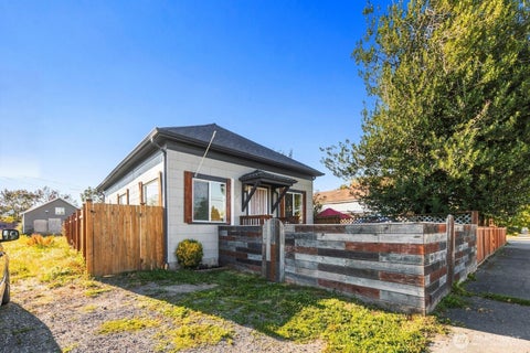 Photo of 119 C Street NW, Auburn, WA 98001 (MLS # 2579984)