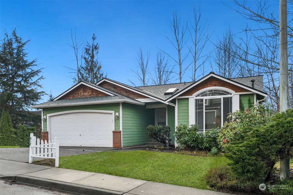 Photo of 917 19th Street, Snohomish, WA 98290 (MLS # 2023289)
