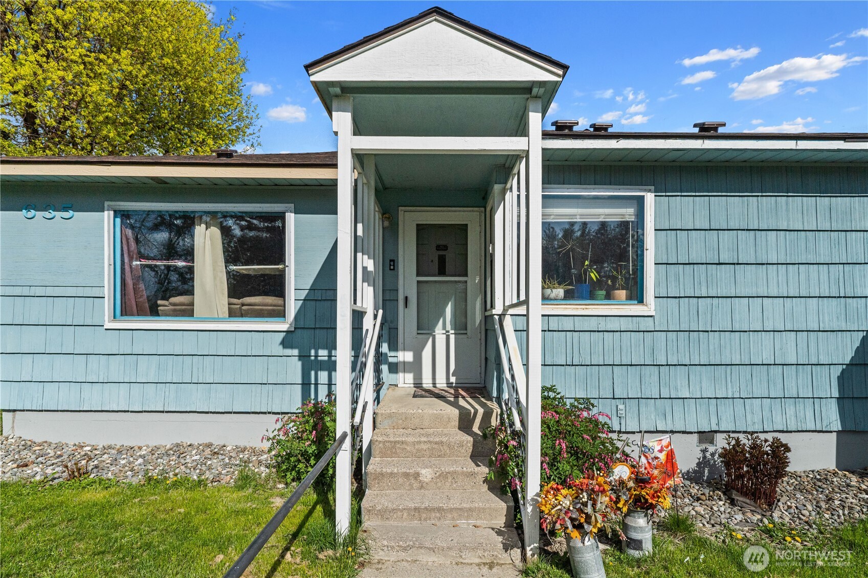 635 S Cedar Street