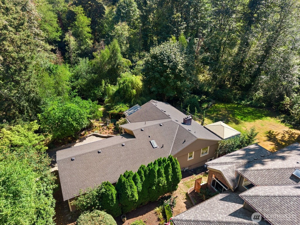 Photo of 11019 NE 140th Street, Kirkland, WA 98034 (MLS # 2524127)