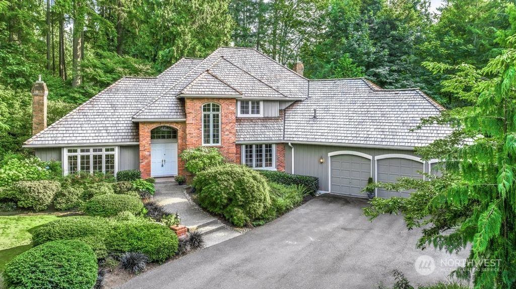 Photo of 21325 NE 103rd Court, Redmond, WA 98053 (MLS # 2153293)