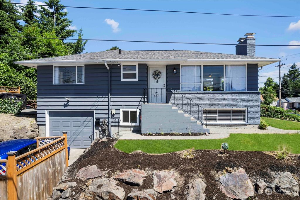 Photo of 4736 S Bennett Street, Seattle, WA 98118 (MLS # 2133663)