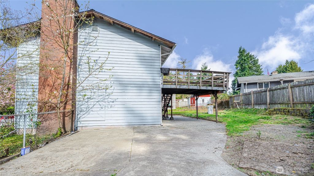 Photo of 3319 S 249th Place, Kent, WA 98032 (MLS # 2503586)