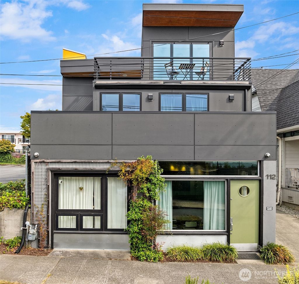 Photo of 112 18th Avenue, Seattle, WA 98122 (MLS # 2437465)