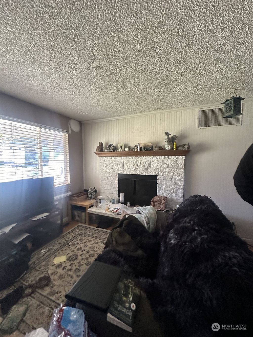 Photo of 16105 128th Avenue SE, Renton, WA 98058 (MLS # 2299706)