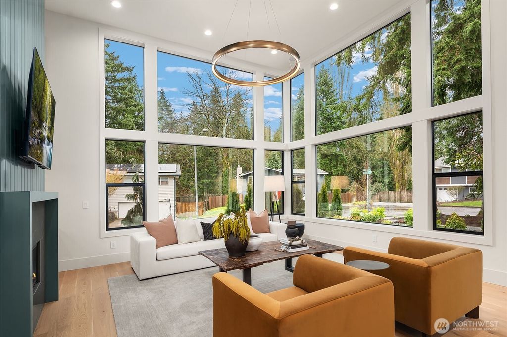 Photo of 10214 NE 139th Street, Kirkland, WA 98034 (MLS # 2476518)