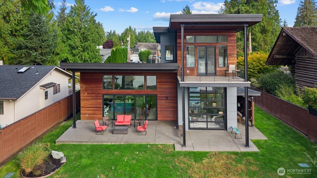 Photo of 6360 S Island Drive E, Bonney Lake, WA 98391 (MLS # 2582518)