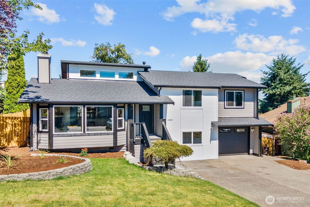 Photo of 2320 SW 350th Place, Federal Way, WA 98023 (MLS # 2424811)