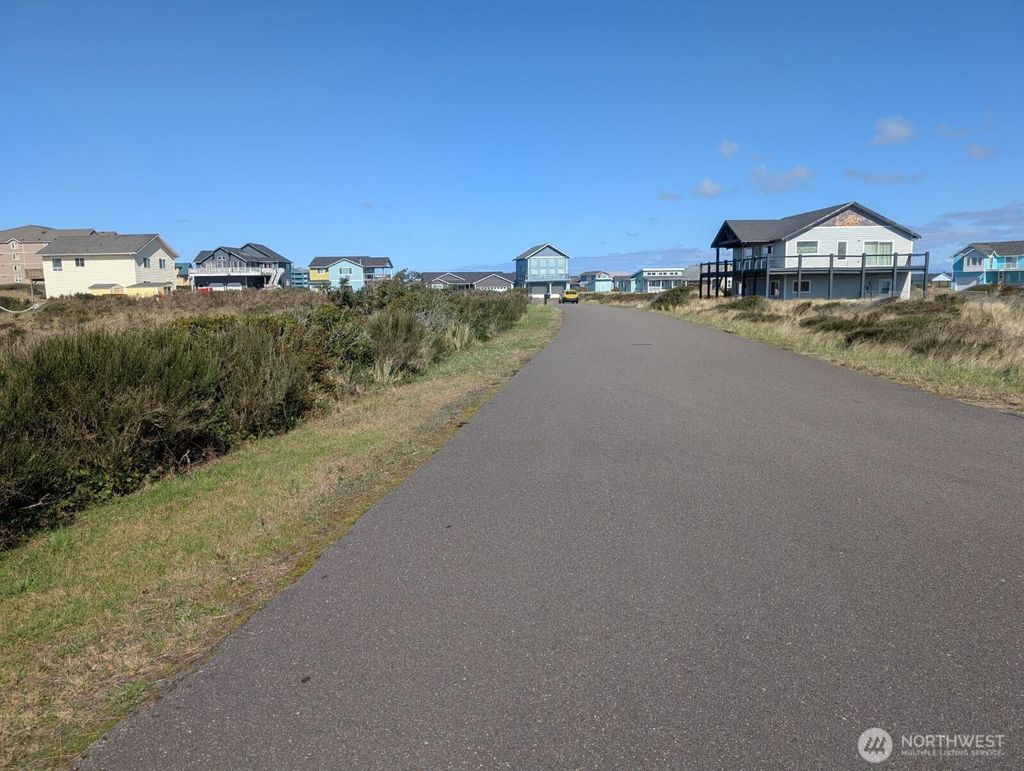 Photo of 1407 Ocean Crest Avenue SW, Ocean Shores, WA 98569 (MLS # 2487043)