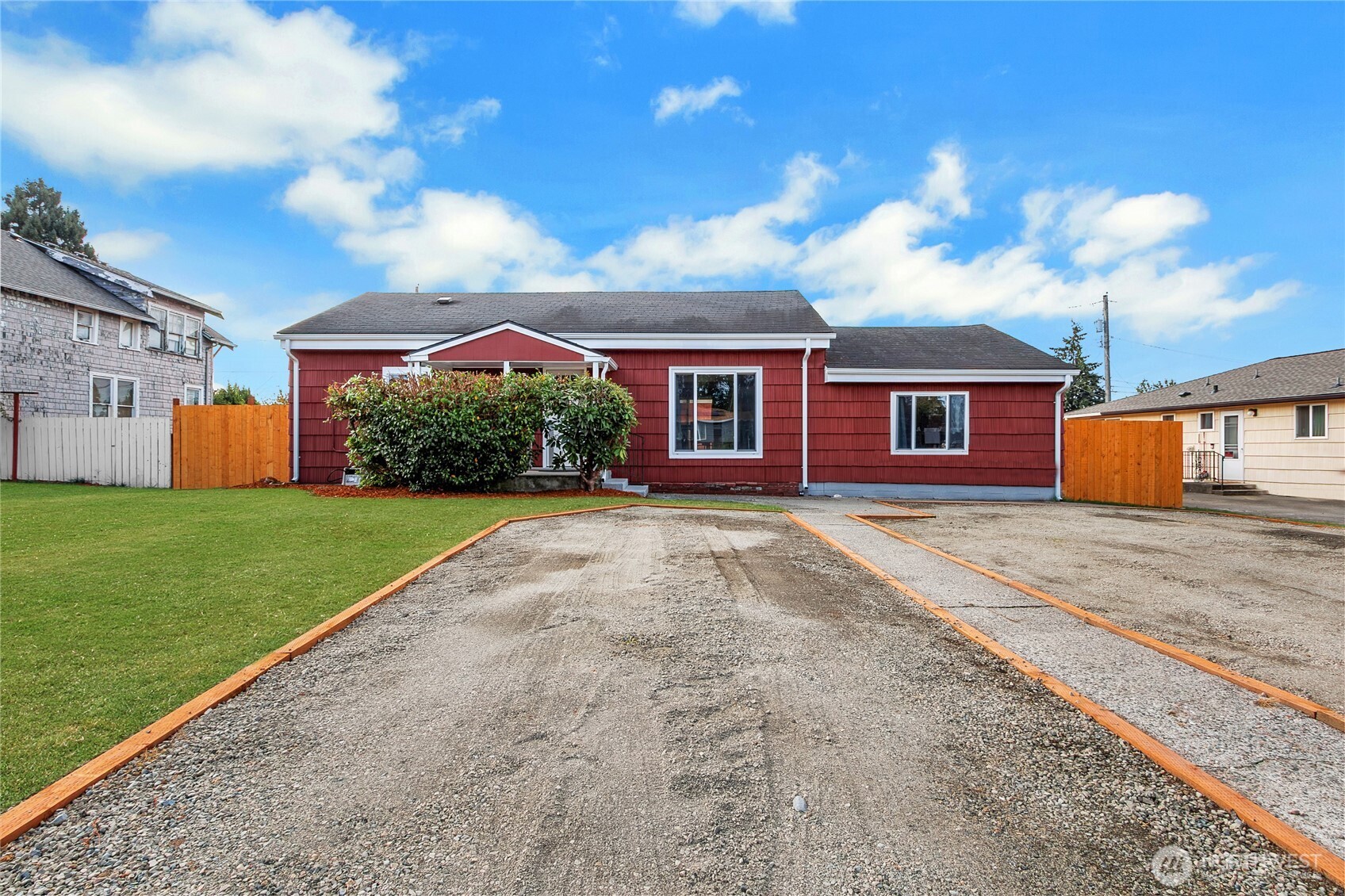 712 E 54th Street