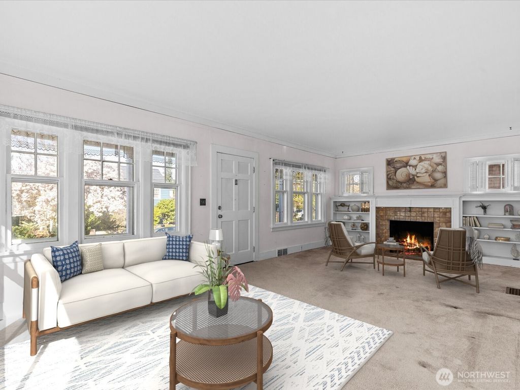 Photo of 6548 17th Avenue NE, Seattle, WA 98115 (MLS # 2332960)