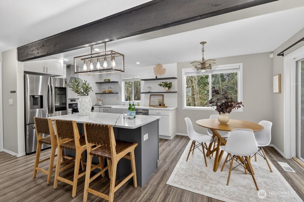 Photo of 1212 N 12th Place, Mount Vernon, WA 98273 (MLS # 2500082)