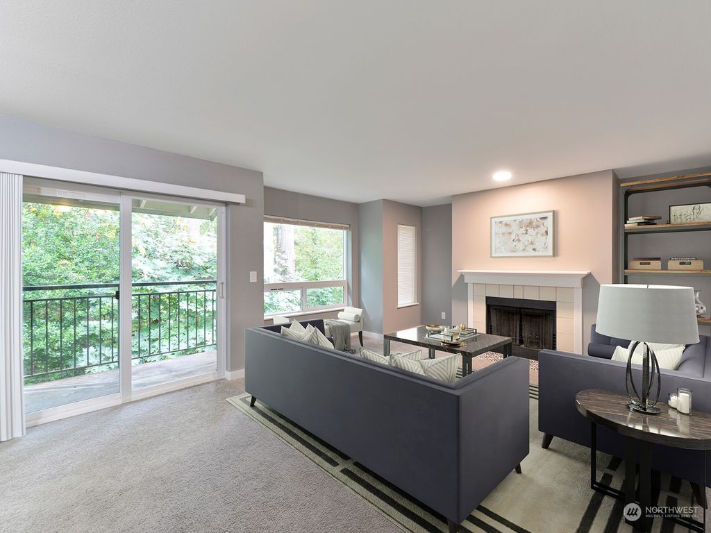 Photo of 31500 33rd Place SW #R202, Federal Way, WA 98023 (MLS # 2291061)