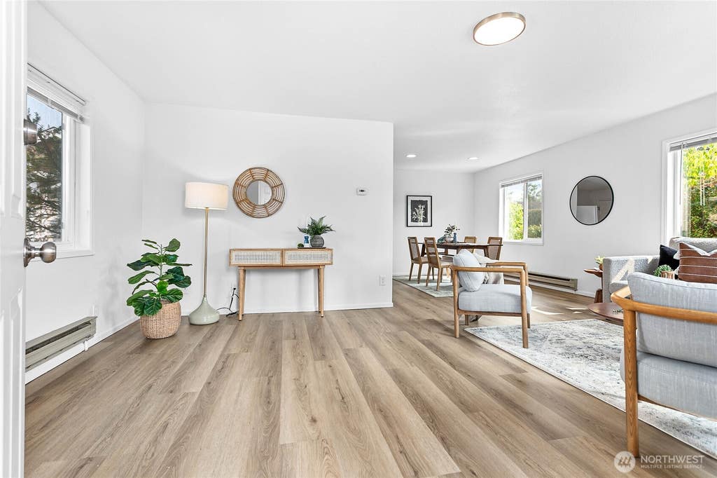 Photo of 1227 E Indiana Street, Bellingham, WA 98226 (MLS # 2565786)