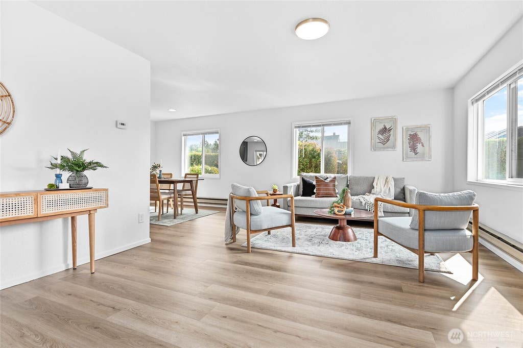Photo of 1227 E Indiana Street, Bellingham, WA 98226 (MLS # 2565786)