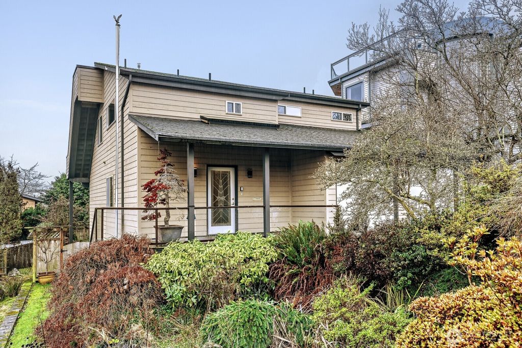 Photo of 2329 W Smith Street, Seattle, WA 98119 (MLS # 2465557)